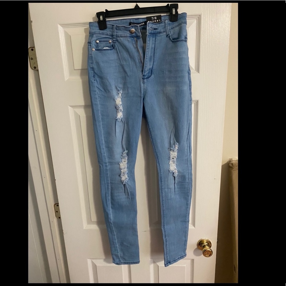 Fashion Nova “on my way” Jeans (high waist)